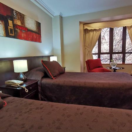 Hotel Principado Santiago Buitenkant foto