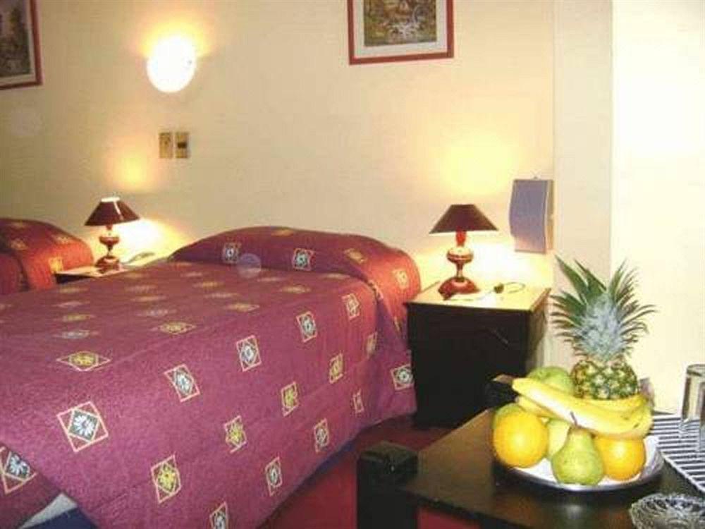 Hotel Principado Santiago Buitenkant foto